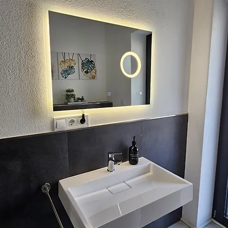 Stilvolle Penthouse Mit Grosszuegiger Sonnenterrasse Apartmán *