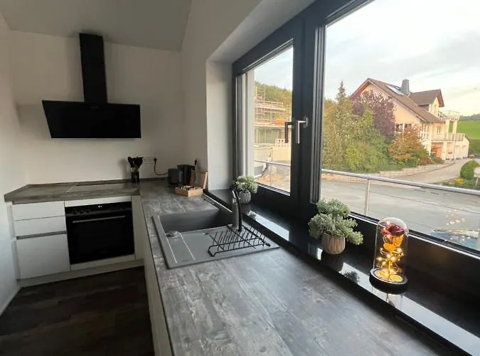 Stilvolle Penthouse Mit Grosszuegiger Sonnenterrasse *