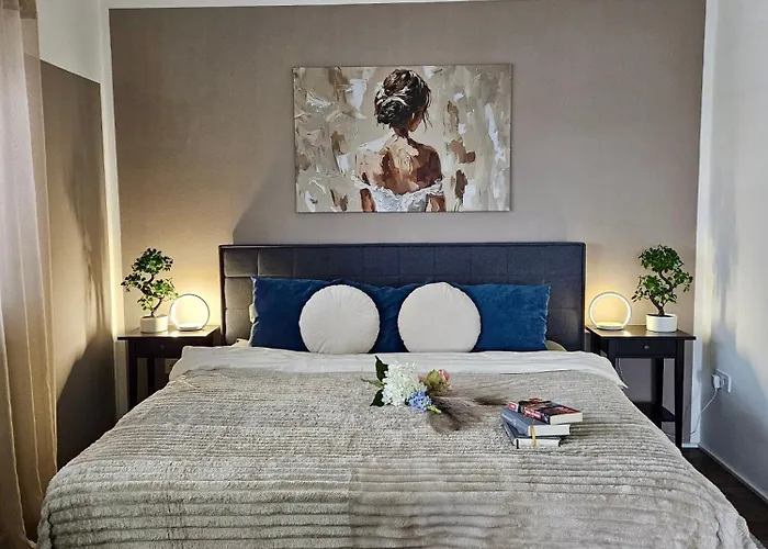 Stilvolle Penthouse Mit Grosszuegiger Sonnenterrasse Lägenhet