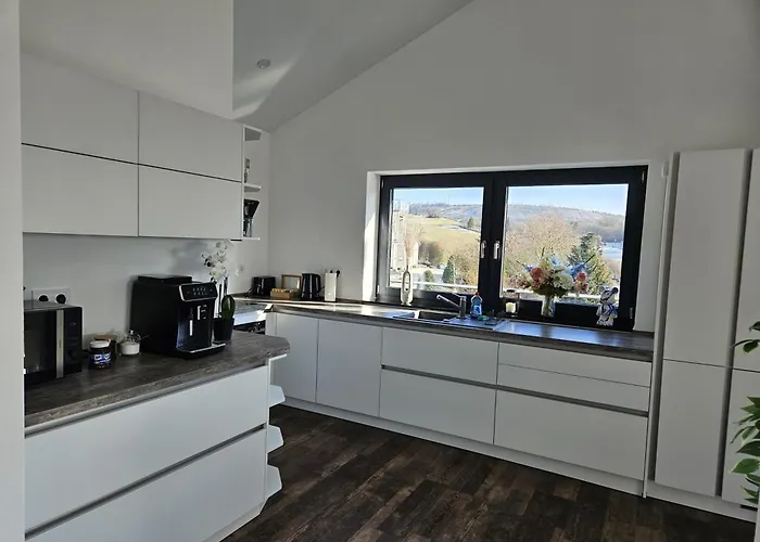 Stilvolle Penthouse Mit Grosszuegiger Sonnenterrasse *