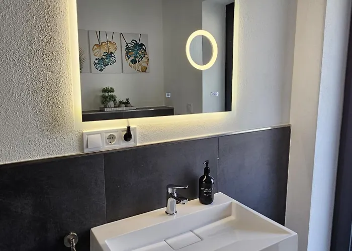 Stilvolle Penthouse Mit Grosszuegiger Sonnenterrasse Lägenhet *